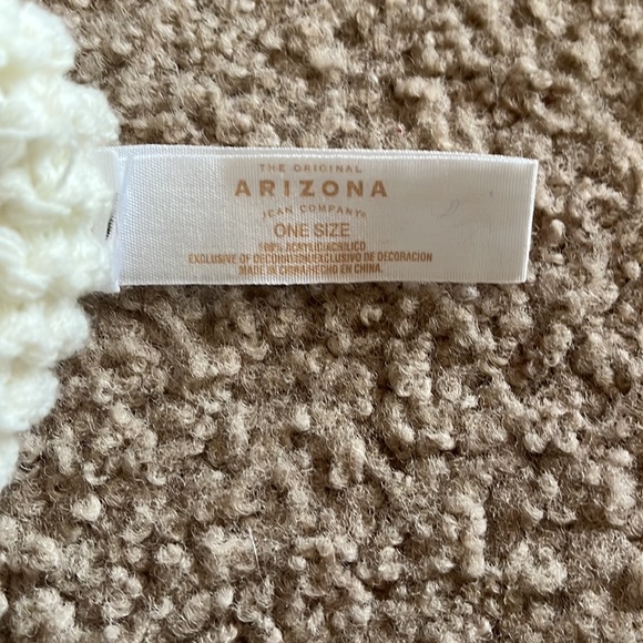 Panda hat - Picture 3 of 3